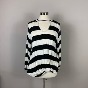 Boutique Top Blouse Stripe Nautical Costal Fisherman Preppy Black/White Large